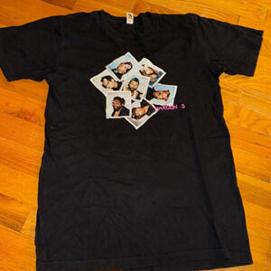 2018 Maroon 5 Red Pill Blues Tour Cities Black T-Shirt Small Short Sleeve